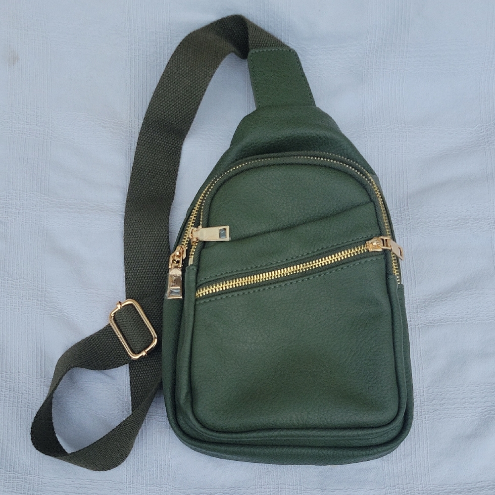 Green And Gold Urban Expressions Sling Bag
